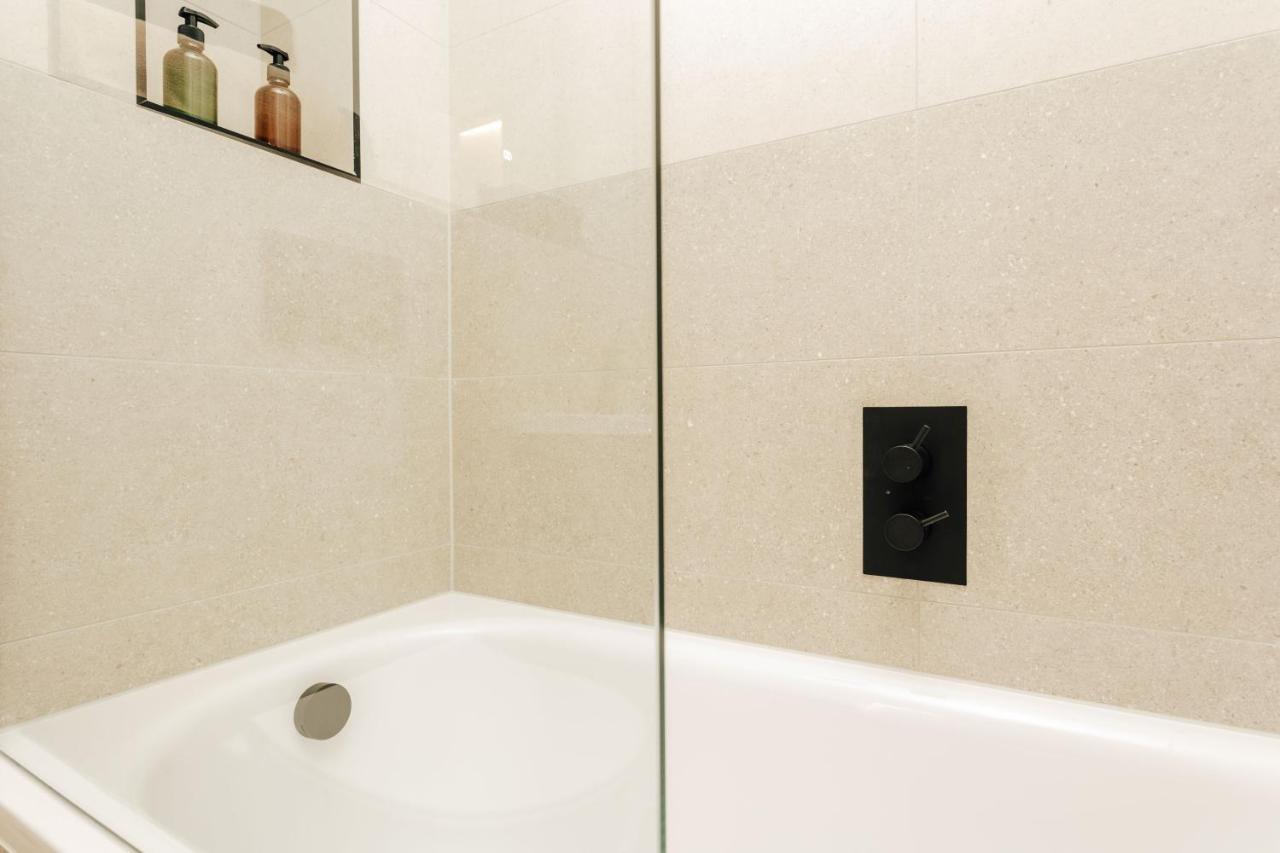 Premier Refurbished Central Flat بورنماوث المظهر الخارجي الصورة